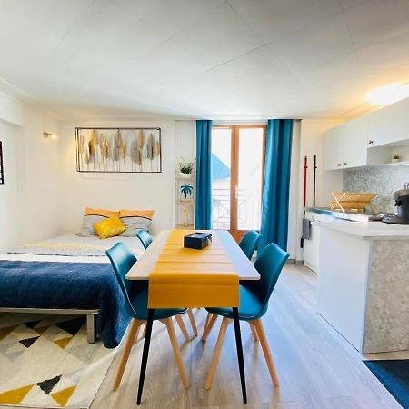 L'Escapade Apartment Лаон Екстериор снимка